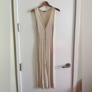 Aritzia / Babaton dress